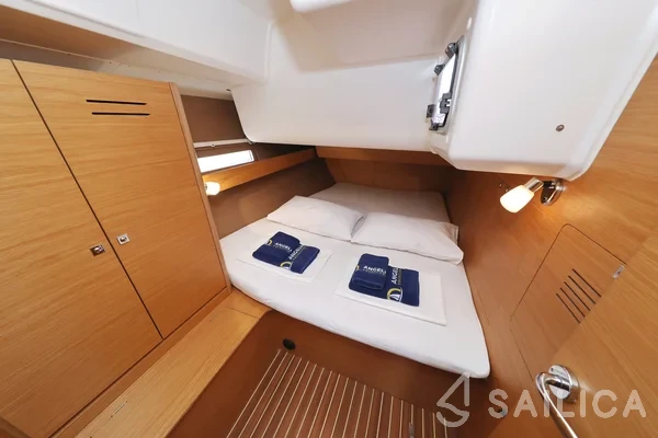 Dufour 460 GL - Yacht Charter Sailica