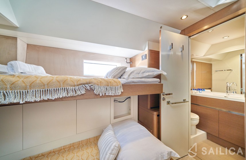 CNB 76 - Yacht Charter Sailica