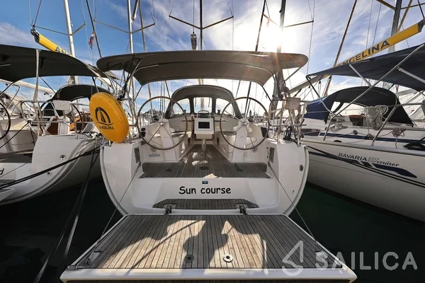 Bavaria 37 Cruiser - Yacht Charter Sailica