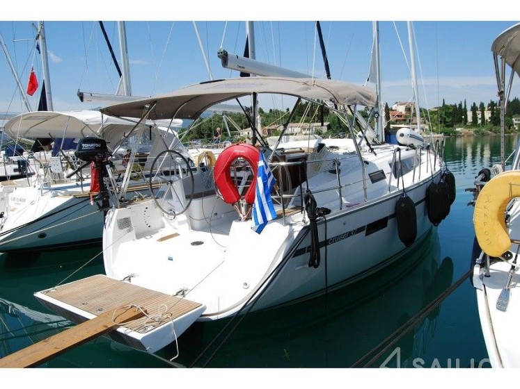 Bavaria 37 Cruiser - Yacht Charter Sailica