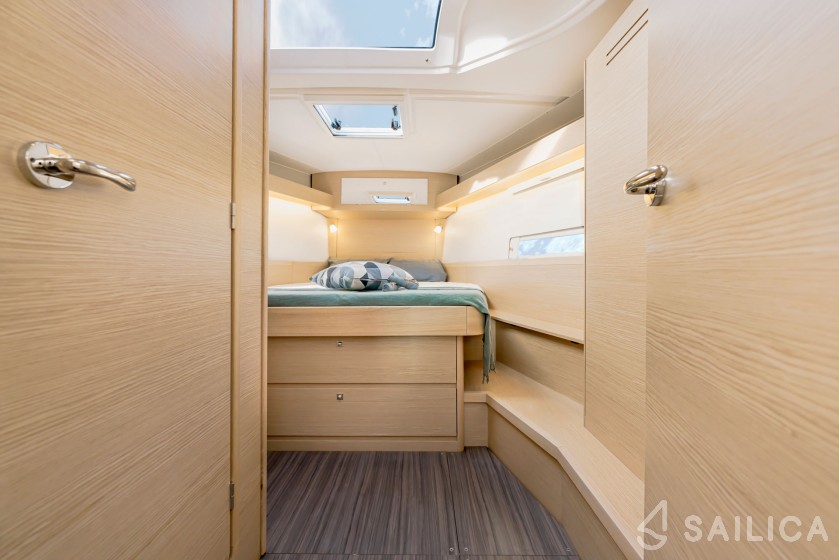 Dufour 430 - Yacht Charter Sailica