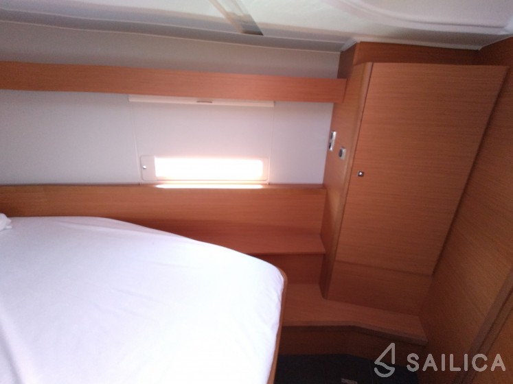 Dufour 430 - Yacht Charter Sailica