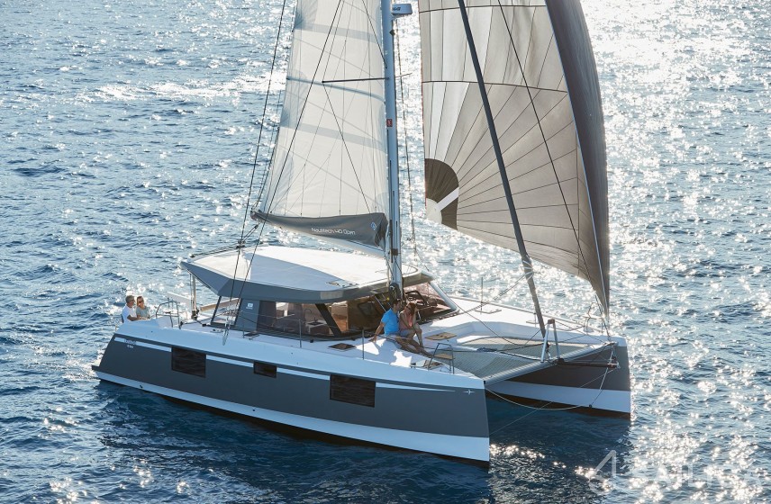 Nautitech 40 open NEW - 4 + 2 cab. - Yacht Charter Sailica