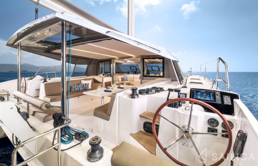 Nautitech 40 open NEW - 4 + 2 cab. - Yacht Charter Sailica