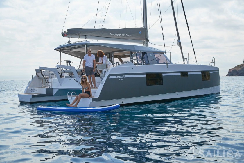 Nautitech 40 open NEW - 4 + 2 cab. - Yacht Charter Sailica
