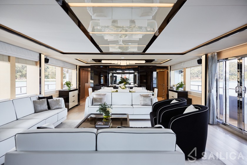 Majesty 122 - Yacht Charter Sailica