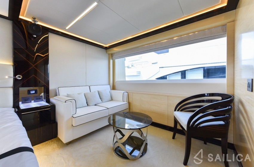 Majesty 122 - Yacht Charter Sailica