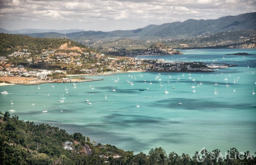 Lagoon 40 - Yacht Charter Sailica