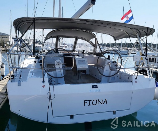 Bavaria C42 - Yacht Charter Sailica