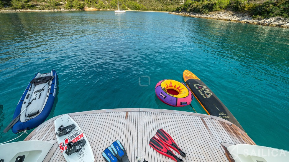 Maiora 20S - Yacht Charter Sailica