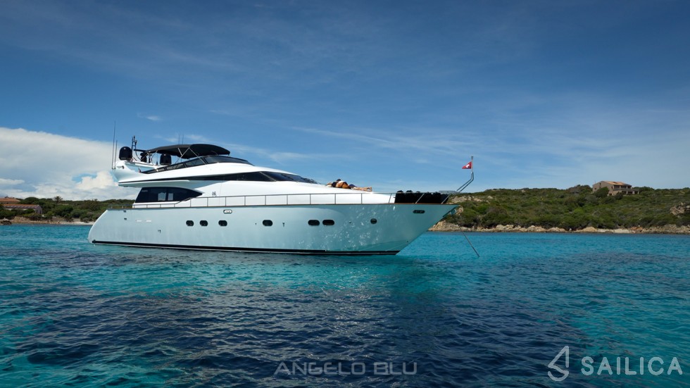 Maiora 20S - Yacht Charter Sailica