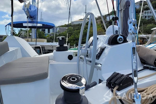 Bali 4.2 - Yacht Charter Sailica