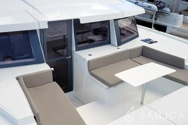Bali 4.2 - Yacht Charter Sailica