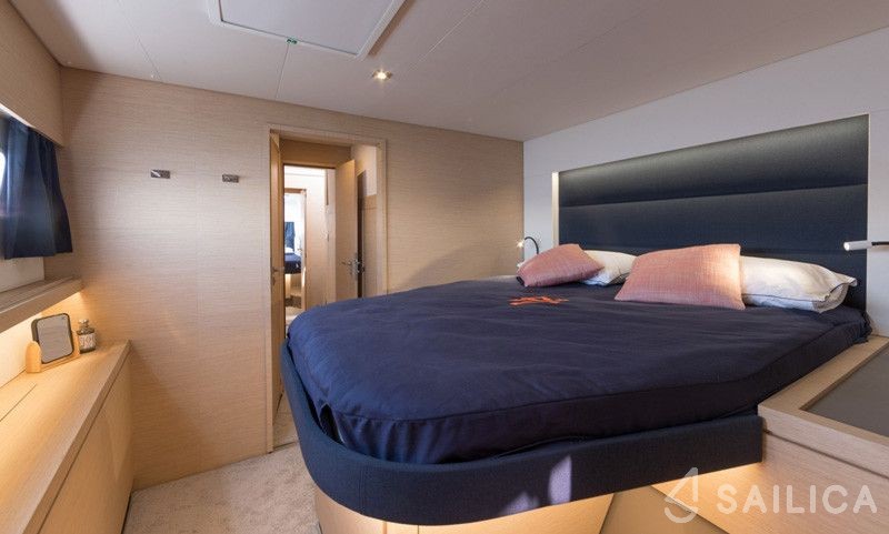 Saona 47 - Yacht Charter Sailica