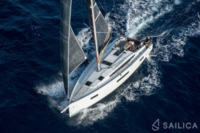 Sun Odyssey 410 - Yacht Charter Sailica