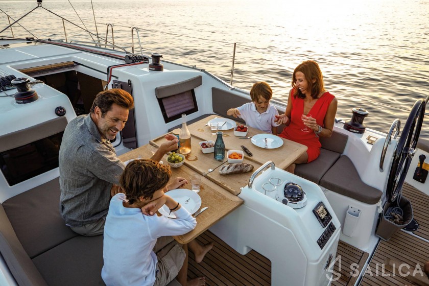 Sun Odyssey 410 - Yacht Charter Sailica