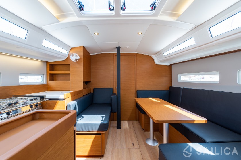 Sun Odyssey 410 - Yacht Charter Sailica