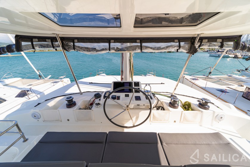 Lagoon 50 - Yacht Charter Sailica