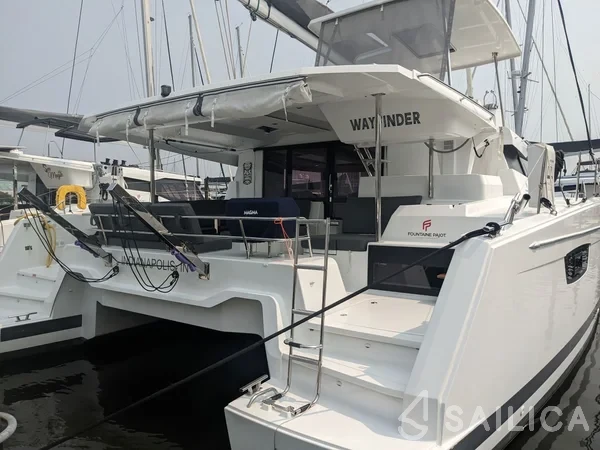 Astréa 42 - Yacht Charter Sailica