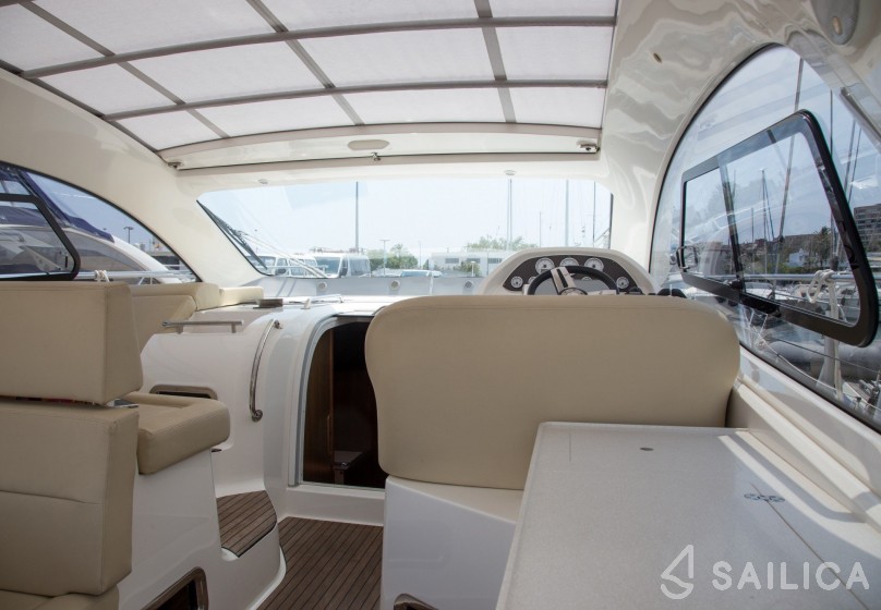 Bavaria 43 Sport - Yacht Charter Sailica