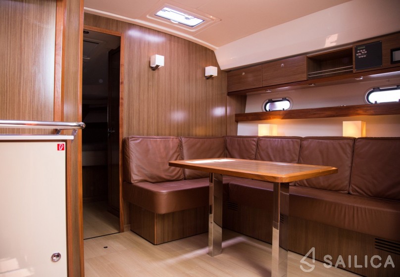 Bavaria 43 Sport - Yacht Charter Sailica