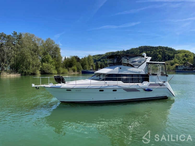 Motoryacht - Yacht Charter Sailica