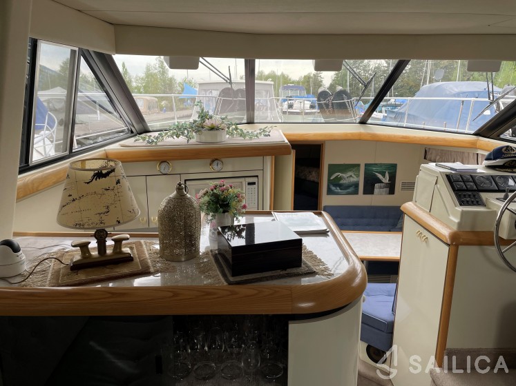Motoryacht - Yacht Charter Sailica