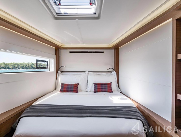 Lagoon 46  - Yacht Charter Sailica