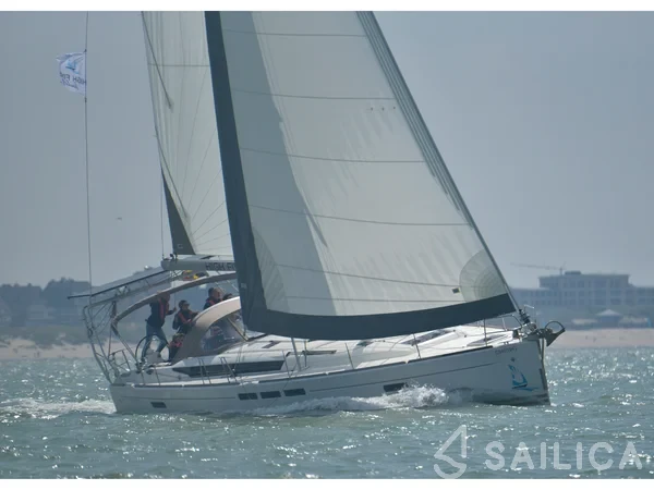 Sun Odyssey 509 - Yacht Charter Sailica