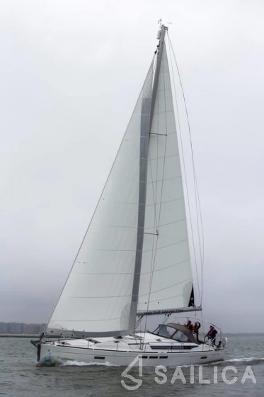 Sun Odyssey 509 - Yacht Charter Sailica