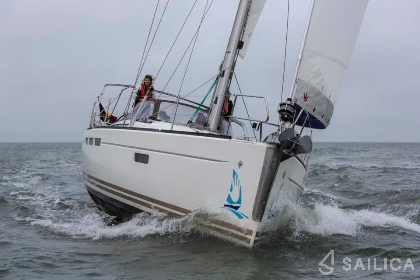 Sun Odyssey 509 - Yacht Charter Sailica