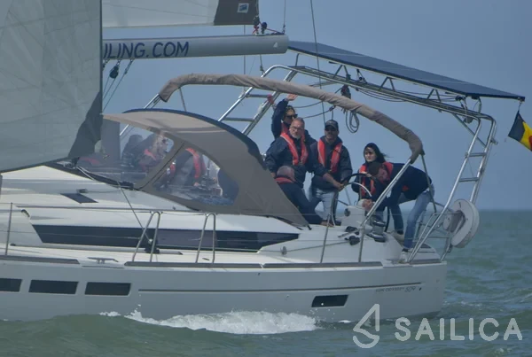 Sun Odyssey 509 - Yacht Charter Sailica