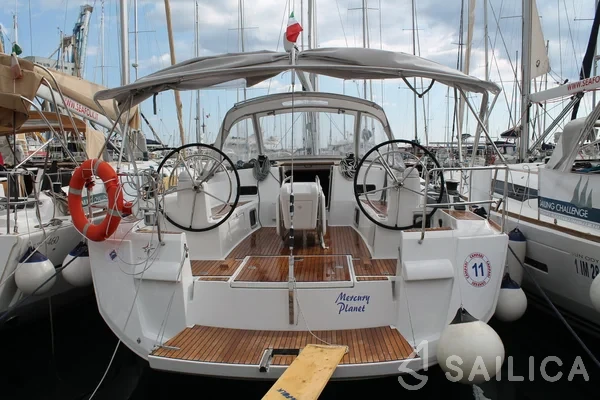 Sun Odyssey 519 - Yacht Charter Sailica