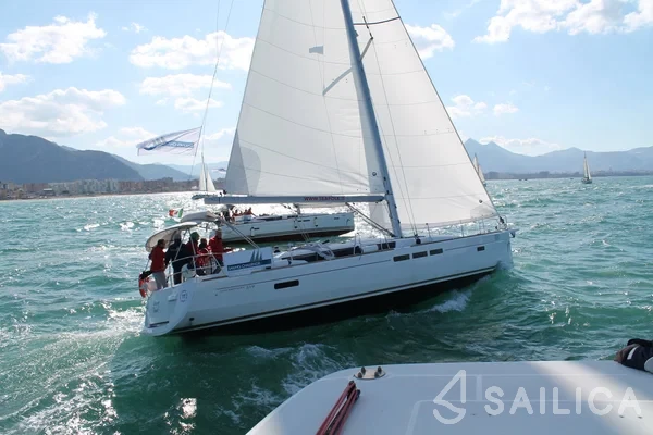 Sun Odyssey 519 - Yacht Charter Sailica