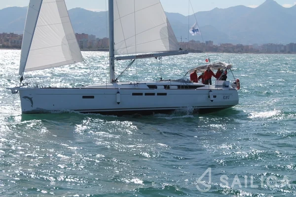 Sun Odyssey 519 - Yacht Charter Sailica