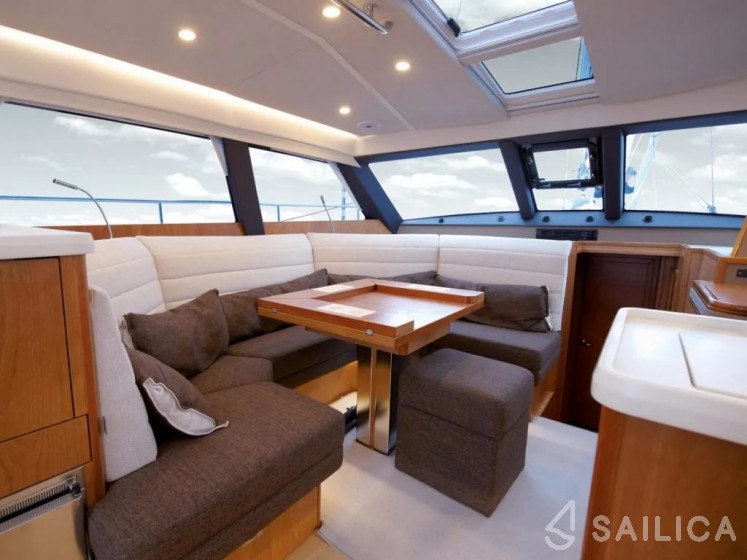 Moody 54 - Yacht Charter Sailica