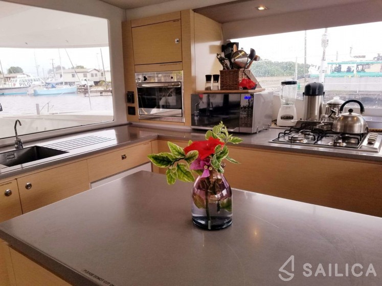 Saba 50 - Yacht Charter Sailica