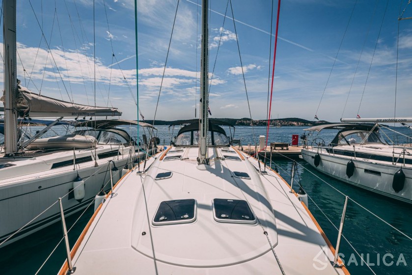 Sun Odyssey 49 - Yacht Charter Sailica