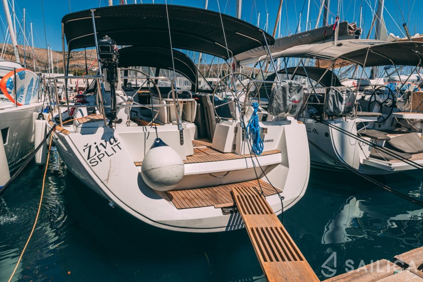 Sun Odyssey 49 - Yacht Charter Sailica