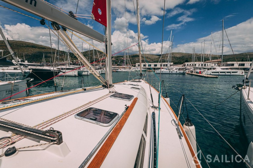 Sun Odyssey 49 - Yacht Charter Sailica
