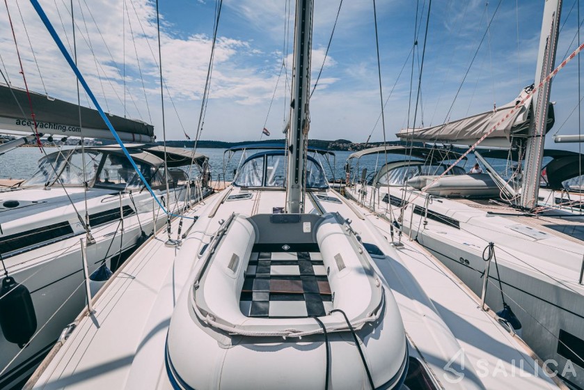 Sun Odyssey 49i - Yacht Charter Sailica