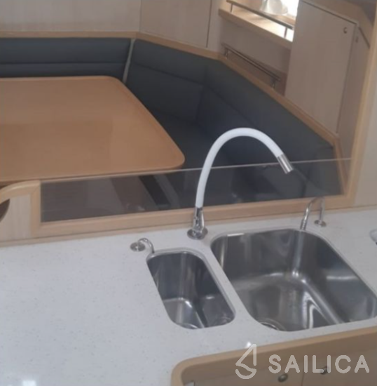 Delta 41 - Yacht Charter Sailica