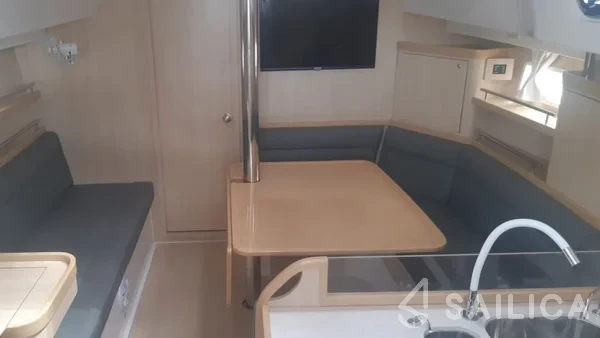 Delta 41 - Yacht Charter Sailica