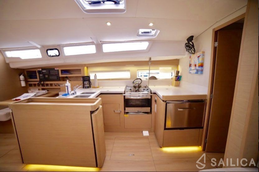 Sun Odyssey 490 - Yacht Charter Sailica