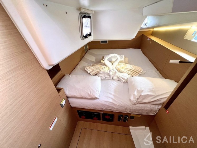 Sun Odyssey 490 - Yacht Charter Sailica