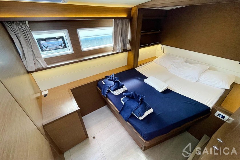 Lagoon 52F - Yacht Charter Sailica