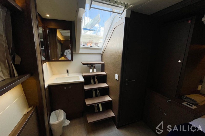 Lagoon 52F - Yacht Charter Sailica