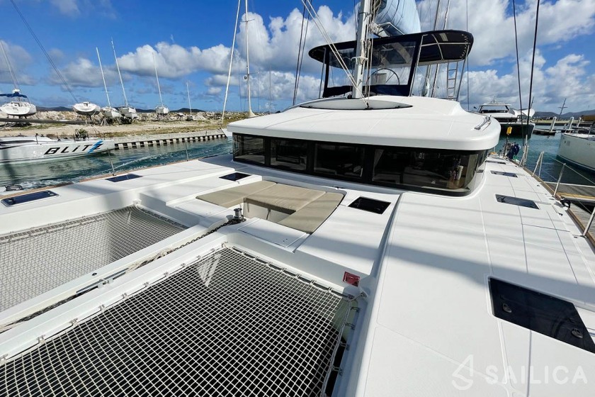 Lagoon 52F - Yacht Charter Sailica