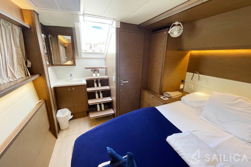 Lagoon 52F - Yacht Charter Sailica