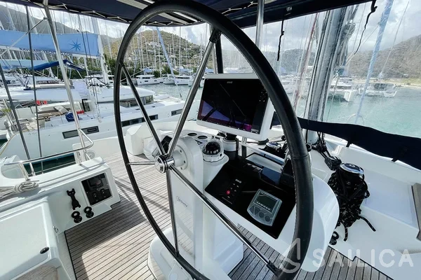 Lagoon 52F - Yacht Charter Sailica